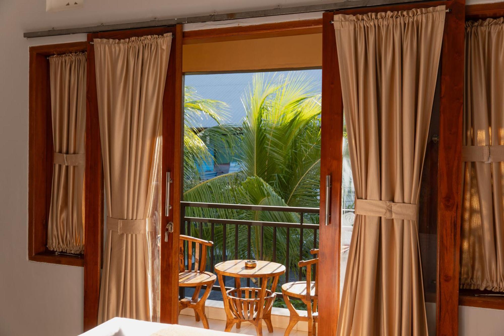 Apartamento Dara House Kuta Lombok Exterior foto